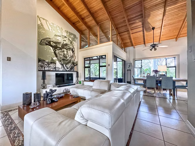Casa Palm Gardens | 3 Properties | Santa Ana Suburban Living - Imagen 6