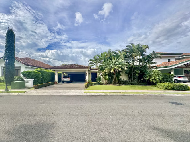 Casa Palm One level home 4 rooms in Santa Ana - Imagen 7