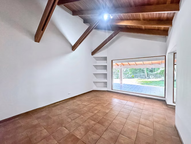 Casa Balinese in Jaboncillos | Large Home & Yard | Escazu Suburban Living - Imagen 9