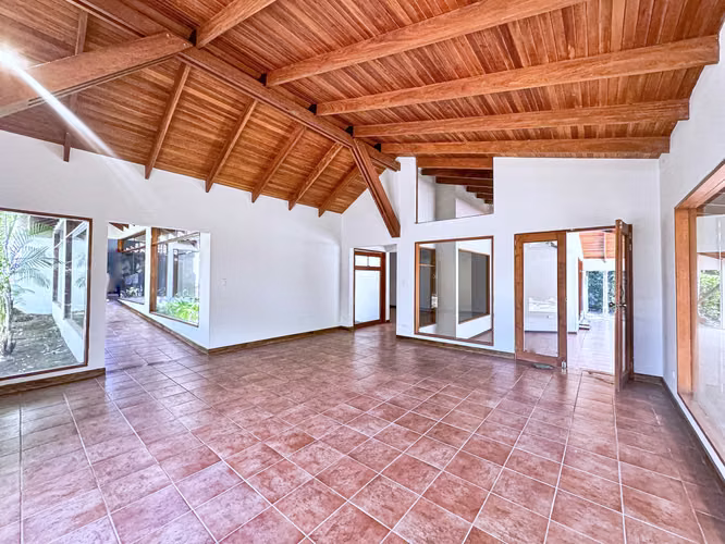 Casa Balinese in Jaboncillos | Large Home & Yard | Escazu Suburban Living - Imagen 4