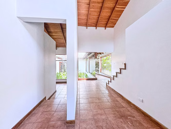 Casa Balinese in Jaboncillos | Large Home & Yard | Escazu Suburban Living - Imagen 14