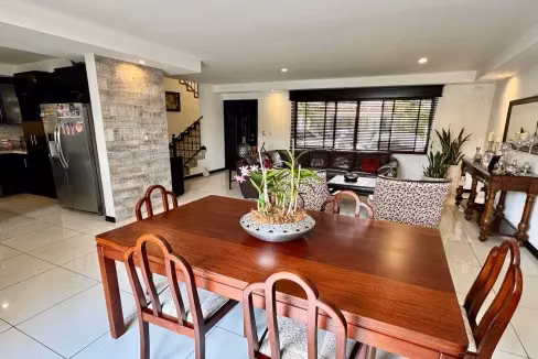 Casa de 2 Plantas en Residencial, Santa Ana centro - Imagen 6