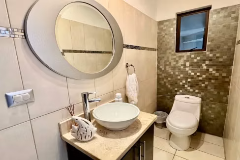 Casa de 2 Plantas en Residencial, Santa Ana centro - Imagen 11