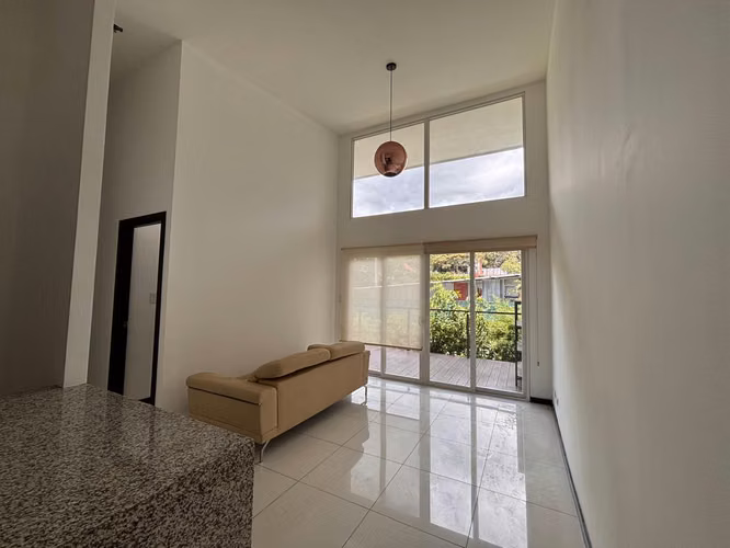 SE ALQUILA Moderno apartamento con amplia terraza - Imagen 2