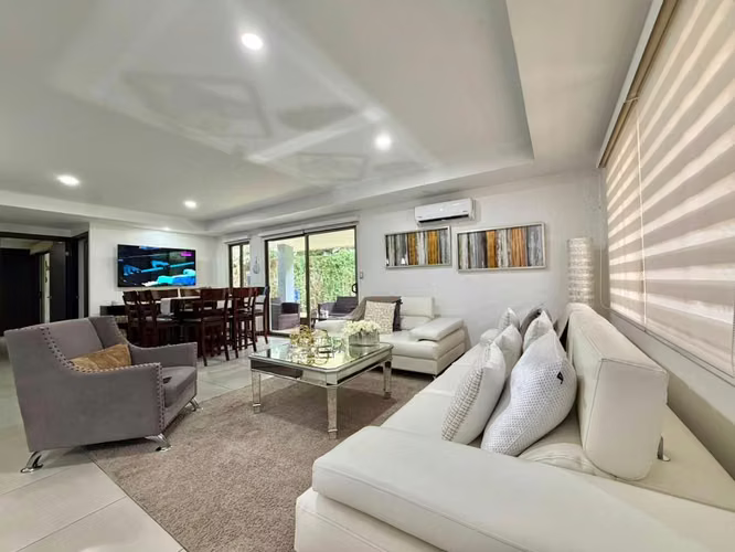 Casa moderna con muebles en alquiler en Santa Ana - Imagen 19