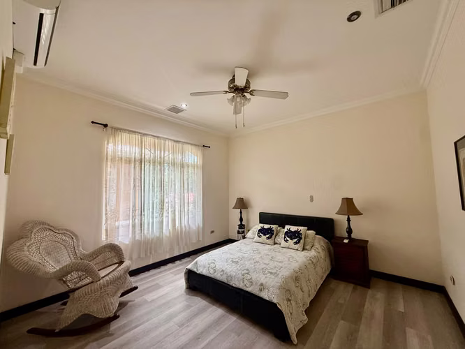 Vende/Alquila condominio en Pacific Sun, Jacó, Garabito (MV)