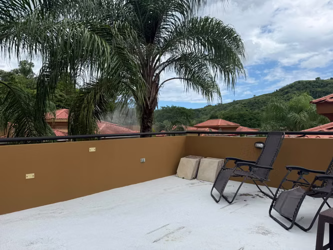 Vende/Alquila condominio en Pacific Sun, Jacó, Garabito (MV)