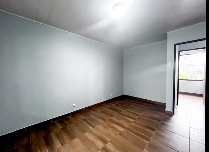 ALQUILER CASA DE UN PISO EN SABANILLA MONTES DE OCA - CON JARDÍN - Imagen 6