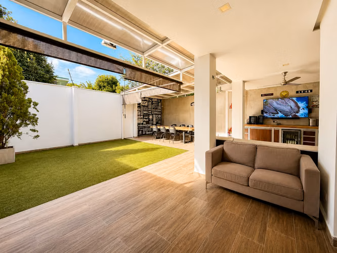 Santa Ana | Una casa que impresiona desde el primer paso - Imagen 13