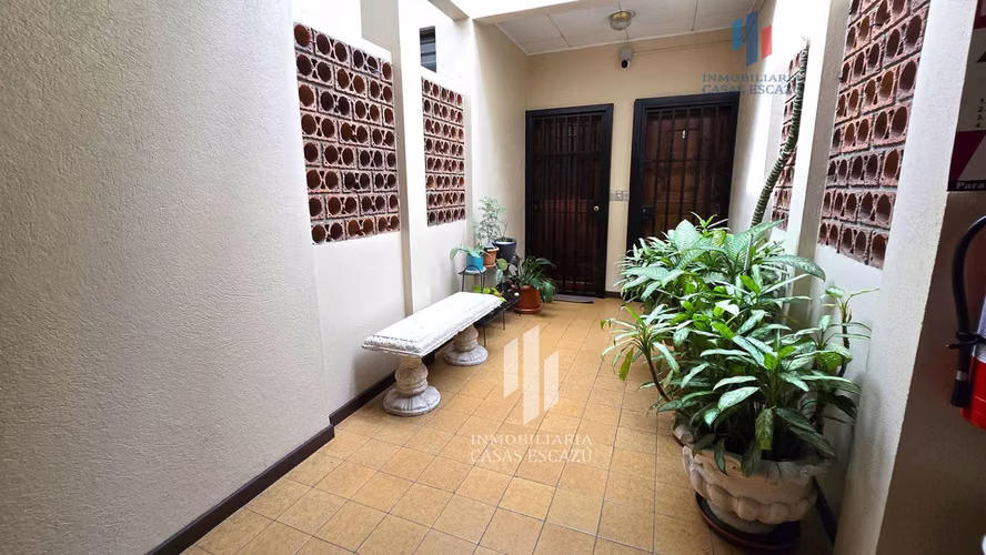 Apartamento en Alquiler, Escazú centro, Parqueo Techado, se acepta Gato de mascota - Imagen 15
