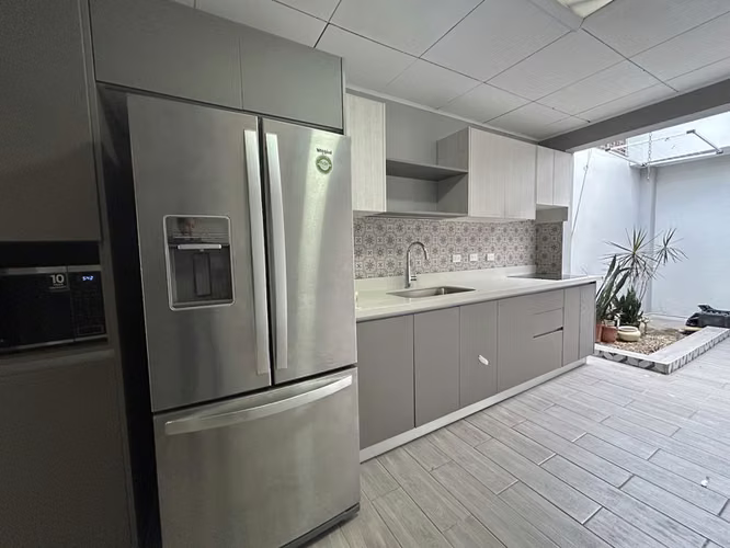 Alquiler de Casa en Sabana Oeste con Jardín + Oficina | Cerca UCIMED | Segura ID27231 - Imagen 2