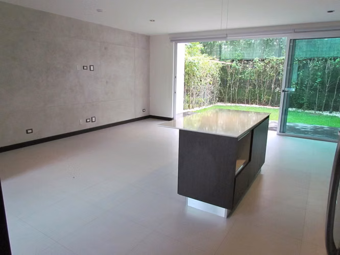Casa en Alquiler Amueblada en Lindora, Santa Ana | 2 Habs y Lujo Contemporáneo ID27221 - Imagen 7