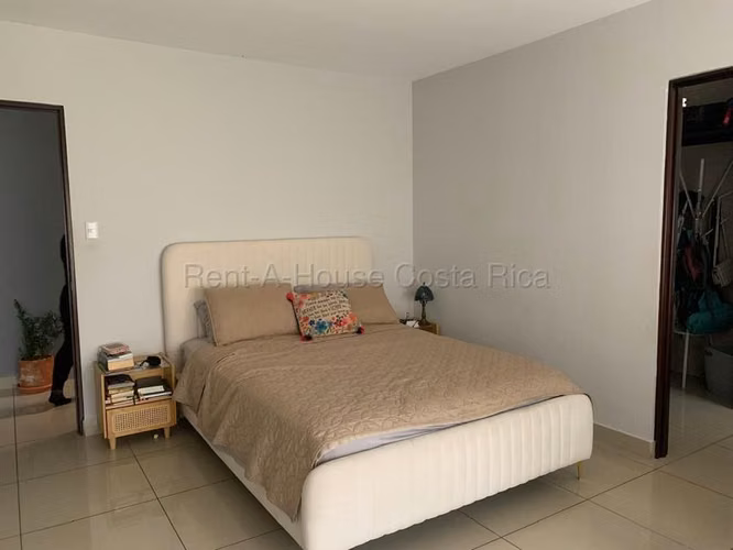 Venta de Casa en Bello Horizonte, Escazú. 26-2166 - Imagen 6