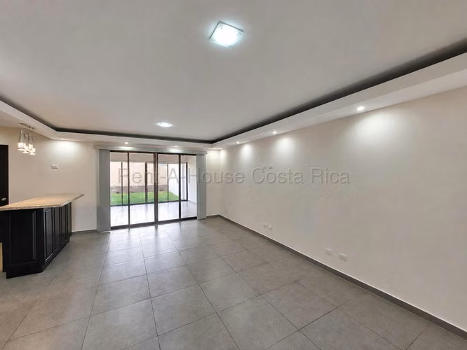 Venta de Casa en Condominio Terrafe San Francisco Heredia - Imagen 4