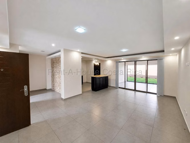 Venta de Casa en Condominio Terrafe San Francisco Heredia - Imagen 3