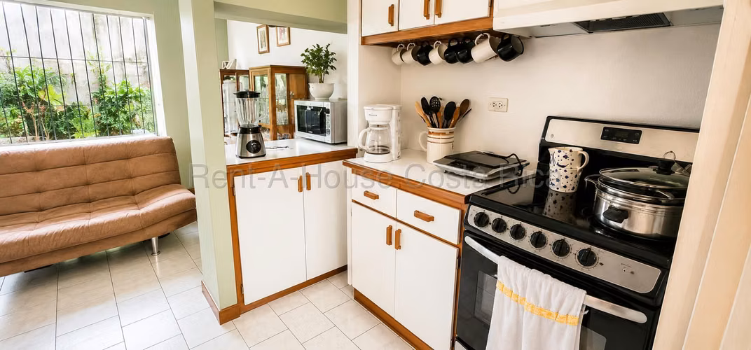 Venta de Casa en Mercedes Montes de Oca en residencial - Imagen 7