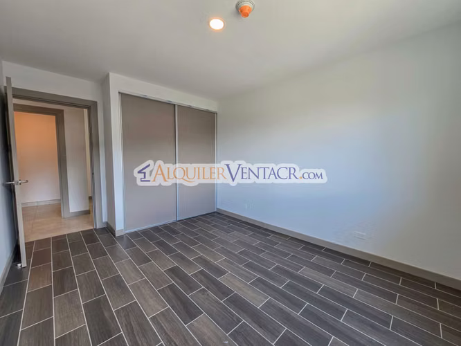 LUJOSO APARTAMENTO DE 3 HABIT. + DE SERVICIO EN ESCAZU CENTRO - Imagen 10