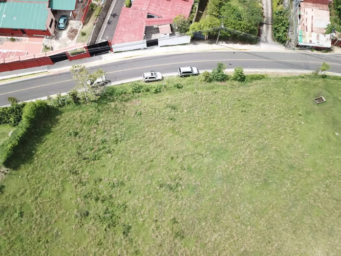 Venta de lote de 2000 m2 en San Antonio Escazú - Imagen 11