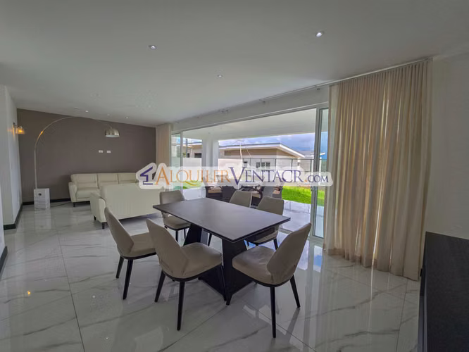 CONDO DE 305 M2 CON 546 M2 DE LOTE EN GUACHIPELIN ESCAZU - Imagen 15