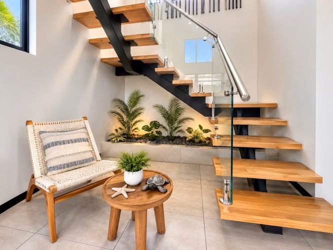 Casa de dos pisos en alquiler con piscina privada en Loma Verde, Tamarindo.