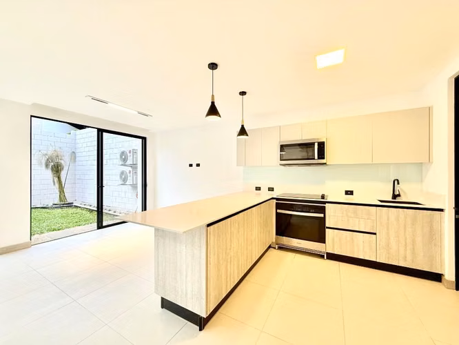 Alquiler casa de 3 habitaciones, condominio amenidades de lujo - Imagen 4