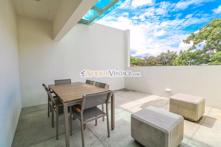 Lindora Santa Ana! Condo contemporáneo amueblado con jardín - Imagen 6