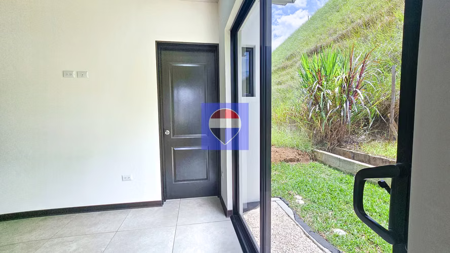 Casa moderna nueva en venta