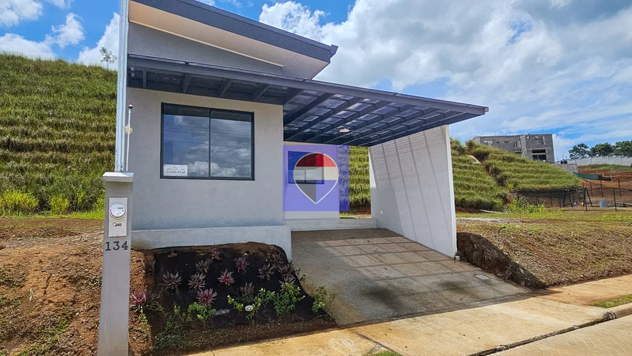Casa moderna nueva en venta