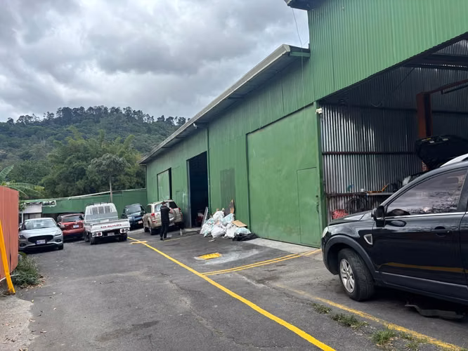 Para Inversión! Bodegas con lote grande - Desamparados ID6090 - Imagen 11