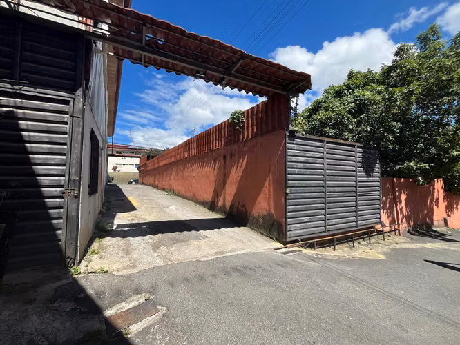 Para Inversión! Bodegas con lote grande - Desamparados ID6090 - Imagen 9