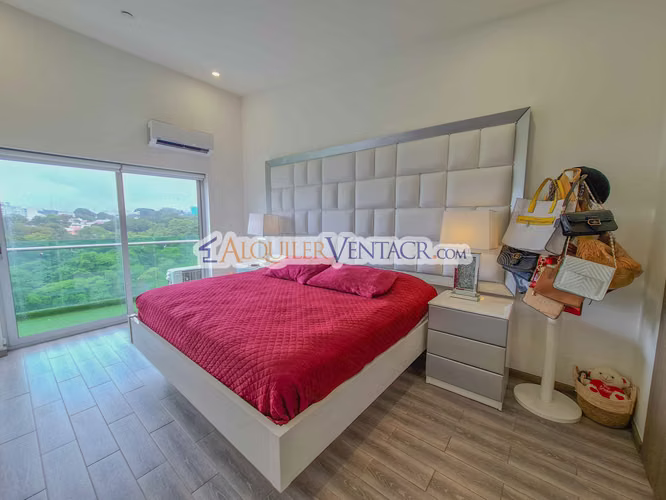 Lujoso Penthouse con vista y línea blanca en torre Paradisus Rohrmoser Pavas - Imagen 17