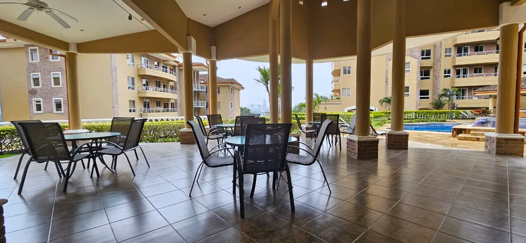 VENTA DE APARTAMENTO CON HERMOSA VISTA EN BELLO HORIZONTE, ESCAZÚ EN CONDOMINIO - Imagen 10