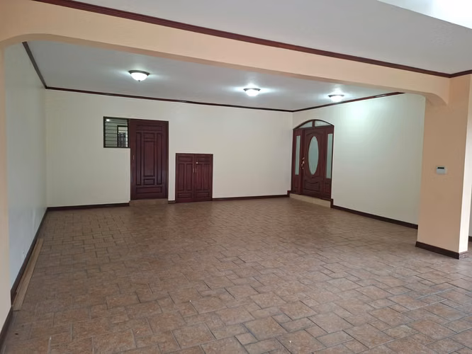 Casa 415 m² en alquiler en Collados del Este - Imagen 19