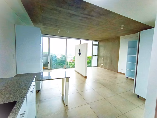 Estudio Moderno con PARQUEO TECHADO! Alquiler en Torre iFreses, Curridabat. - Imagen 6
