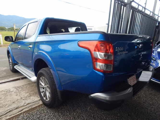 MITSUBISHI L200 SPORTERO DID 4X4 AUTOMATICO 2018 - Imagen 3