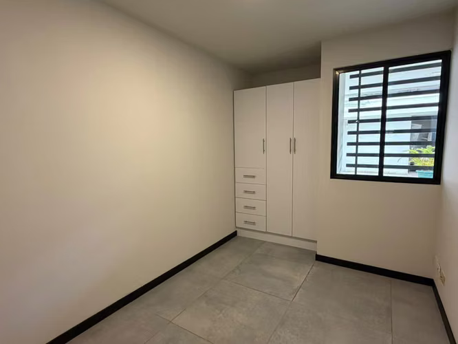 Se alquila apartamento en Rohrmoser. - Imagen 5