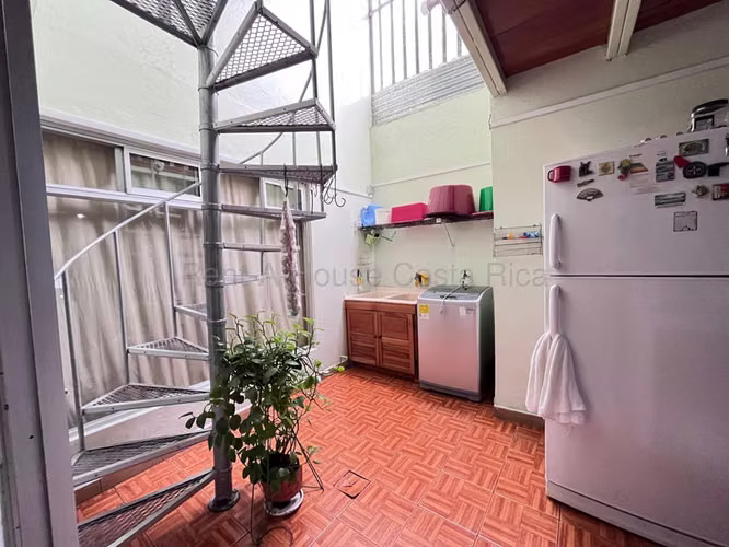 Venta de 2 Casas en San Pablo de Heredia. 27-42