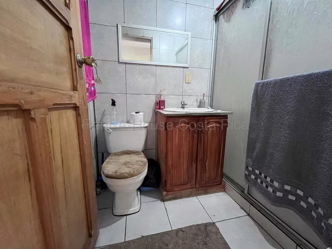 Venta de 2 Casas en San Pablo de Heredia. 27-42