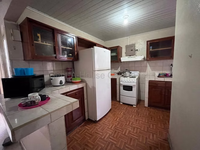 Venta de 2 Casas en San Pablo de Heredia. 27-42