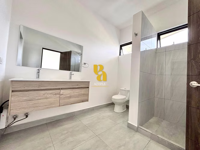 Alquiler de casa moderna con terraza y jardín en San Rafael de Alajuela - Imagen 14