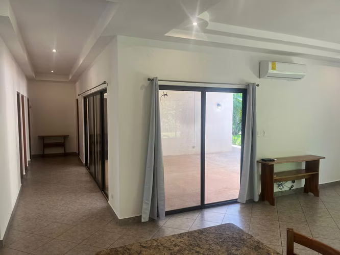 Encantadora Casa con Piscina privada en Condominio Santa Fe – Tamarindo