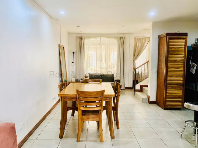 Venta de Casa en Condominio en Tirrases Curridabat