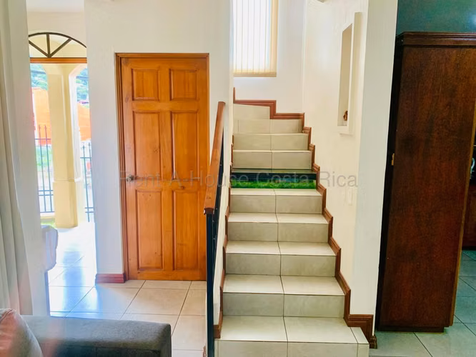 Venta de Casa en Condominio en Tirrases Curridabat