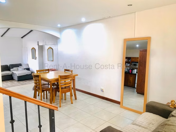 Venta de Casa en Condominio en Tirrases Curridabat