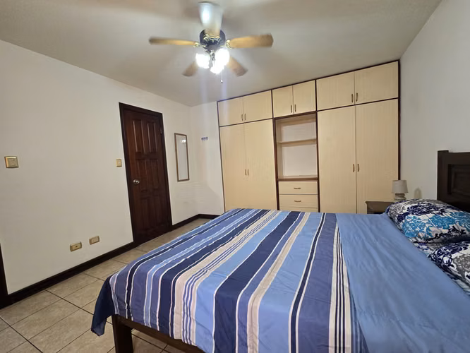 Apartamento amueblado en Condominio Seguro, Pozos 425.000 - Imagen 9