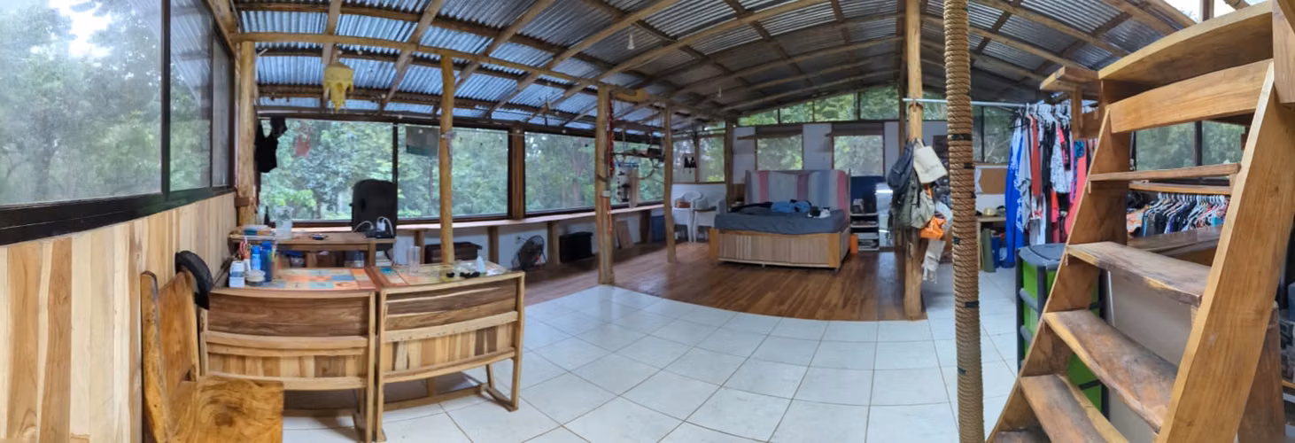Terreno Mixto de 3.100 m² con Casa Bohemia y Área de Eventos - Imagen 6