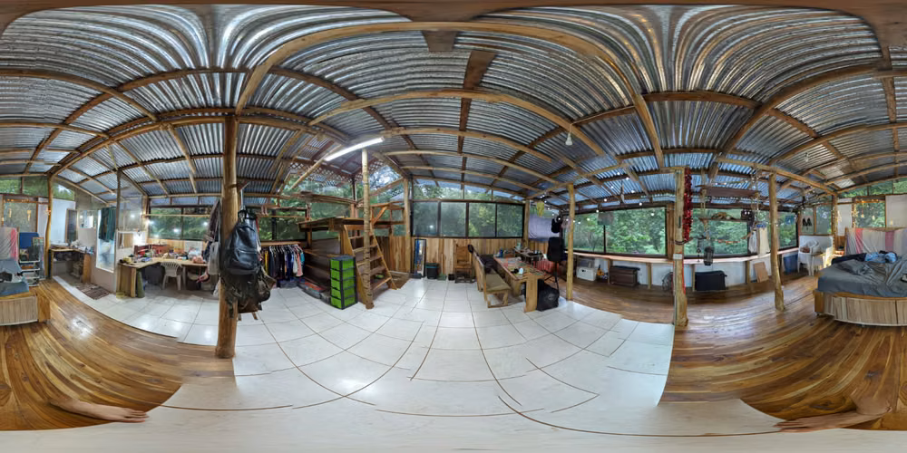 Terreno Mixto de 3.100 m² con Casa Bohemia y Área de Eventos - Imagen 7