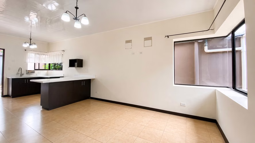 Casa en venta en Patarra de Desamparados - Imagen 4