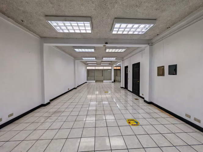 Edificio comercial en alquiler en el centro de Desamparados | 250 m² + espacios adicionales - Imagen 4