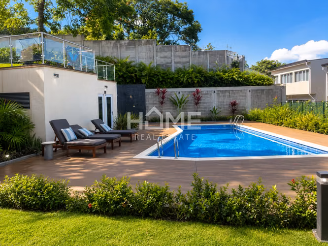 Alquiler de Casa con Jardín Amplio en ciudad Colón - Imagen 10